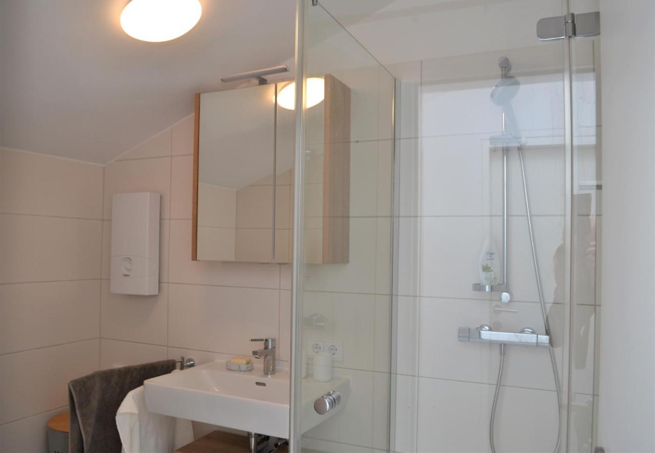 Ferienwohnung Mit Seeblick, Unterach Am Attersse Unterach am Attersee Eksteriør billede